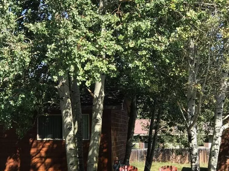 Hotelli Golden Eagle Inn