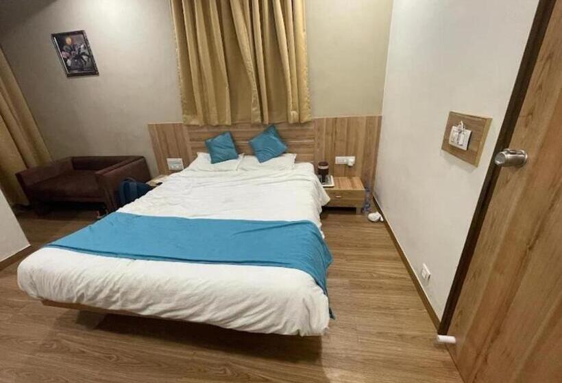 هتل Rudra Regency