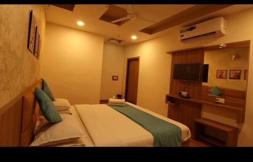 هتل Rudra Regency