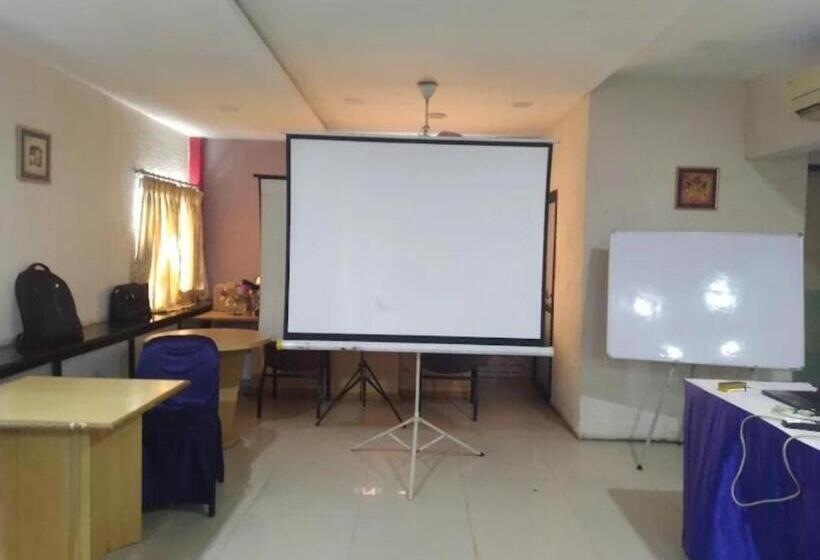 هتل Rudra Regency