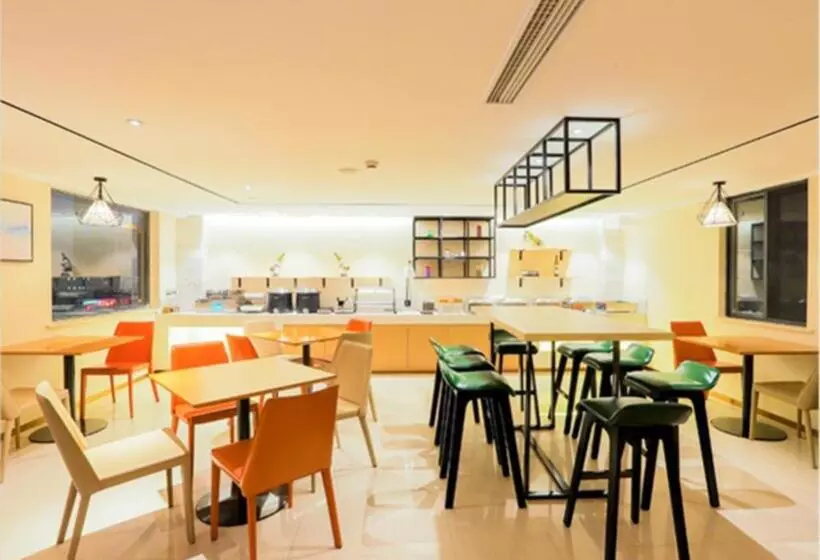 Hotelli City Comfort Inn Nanning Jinchun Sanmei Qingzhu Interchange Metro Station