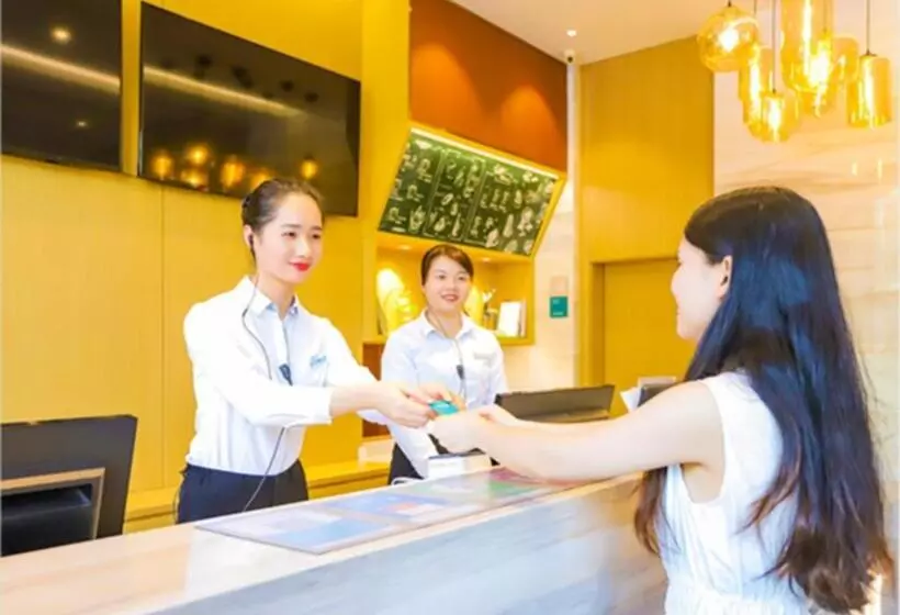 Hotelli City Comfort Inn Nanning Jinchun Sanmei Qingzhu Interchange Metro Station