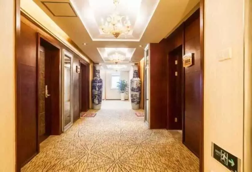 Hotelli Eastern Five Continents