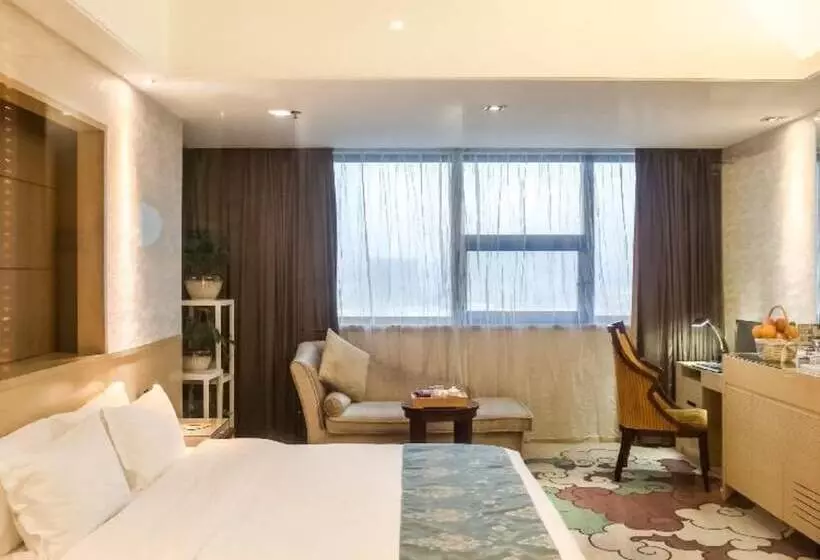 Hotelli Eastern Five Continents