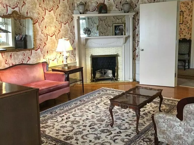 Hotelli Turkey Hill Inn