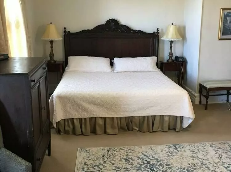 Hotelli Turkey Hill Inn