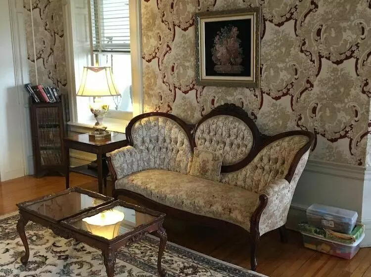 Hotelli Turkey Hill Inn