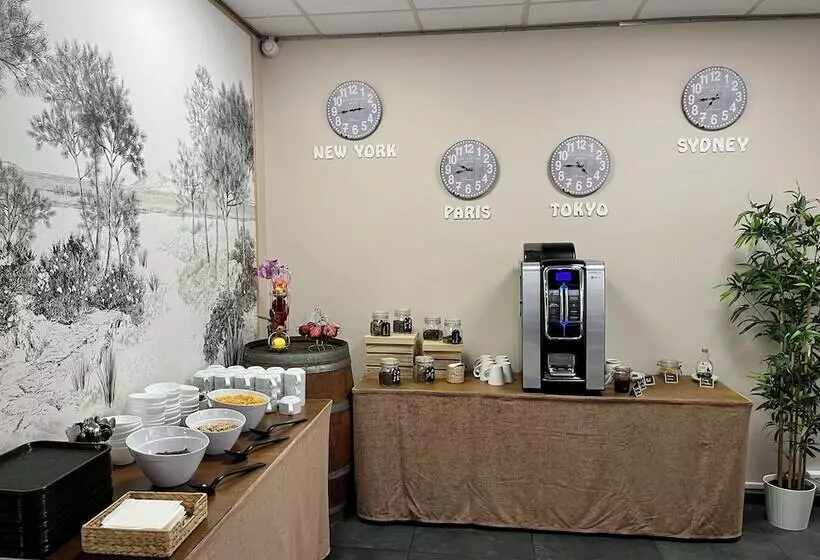 Hotelli Auberge De Jeunesse Hi Bordeaux Blanquefort