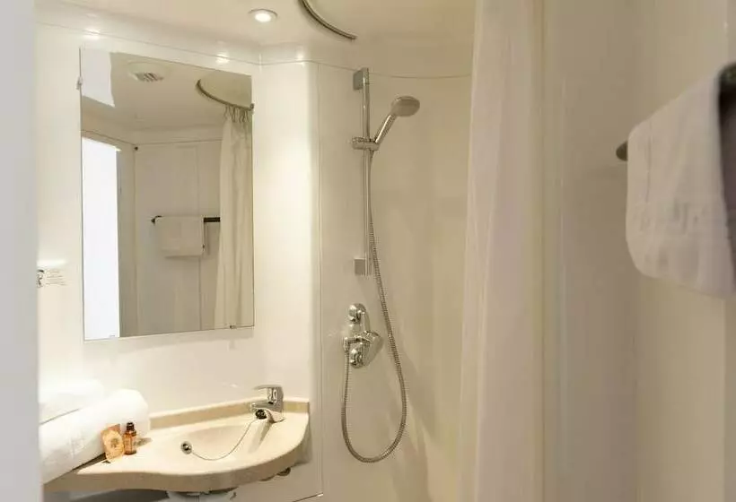 Hotelli Auberge De Jeunesse Hi Bordeaux Blanquefort