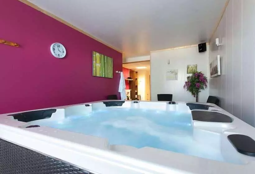 ホテル Auberge Au Pas De L Alpette