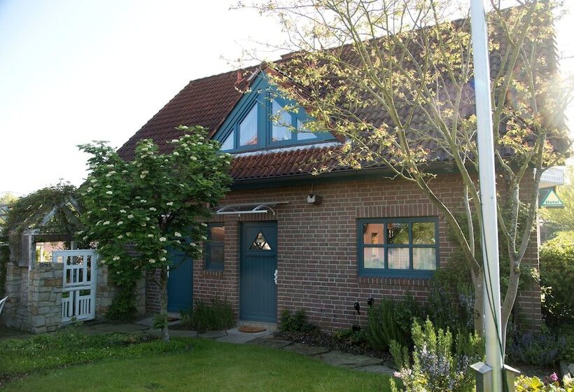 호텔 Garni Schneevoigt