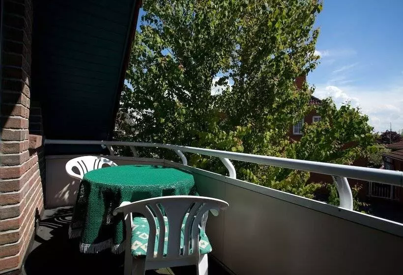 Hotelli Garni Schneevoigt