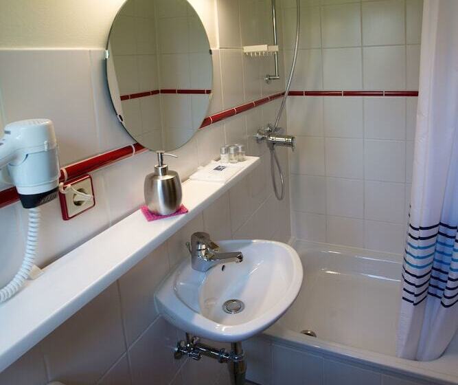 호텔 Garni Schneevoigt