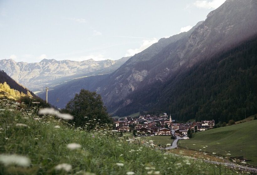 ホテル Kirchenwirt