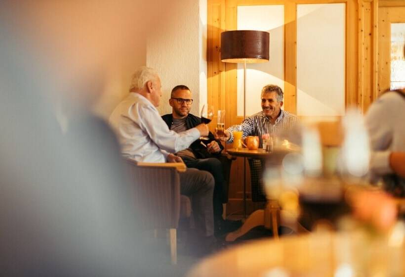 ホテル Kirchenwirt