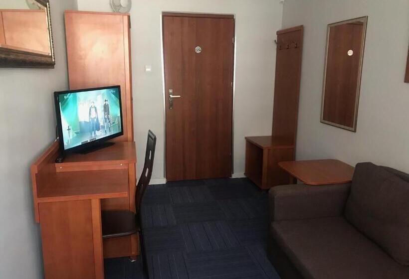 Отель Polaris Krynica Morska