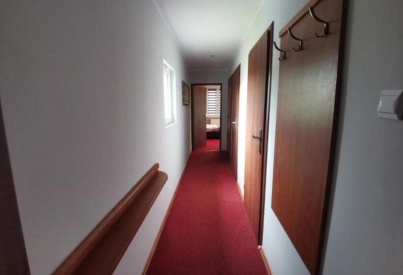 Отель Polaris Krynica Morska