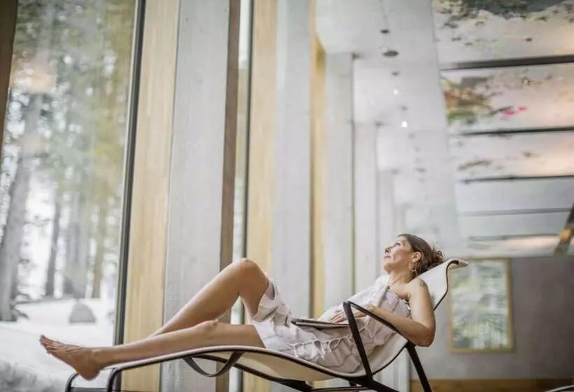 Hotelli Säntis   Das