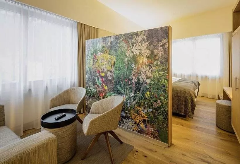 Hotelli Säntis   Das