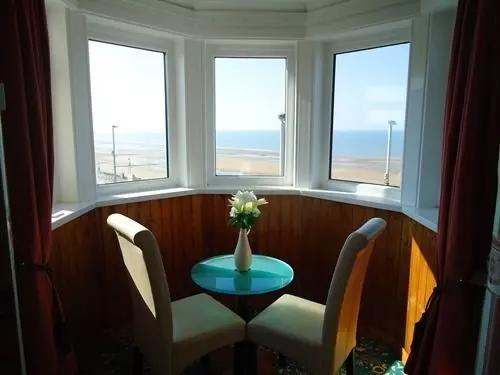 簡易ホテル Talk of the Town