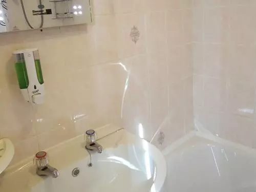 簡易ホテル Talk of the Town