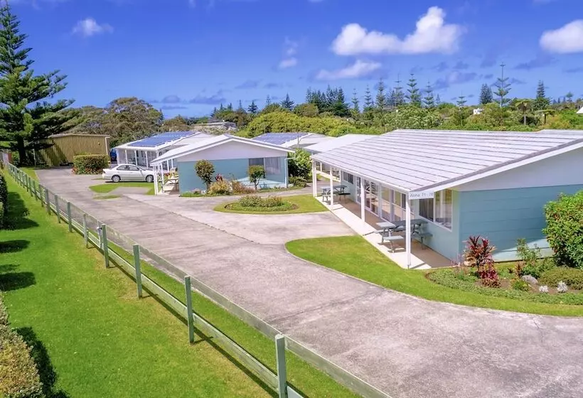 هتل Aloha Apartments