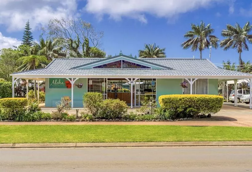 هتل Aloha Apartments