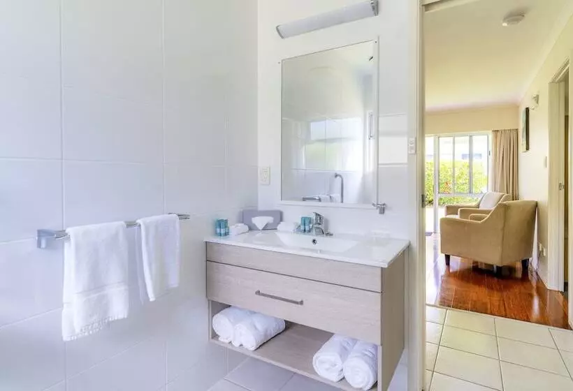 هتل Aloha Apartments