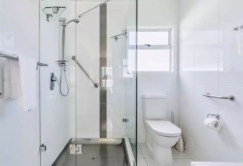 هتل Aloha Apartments