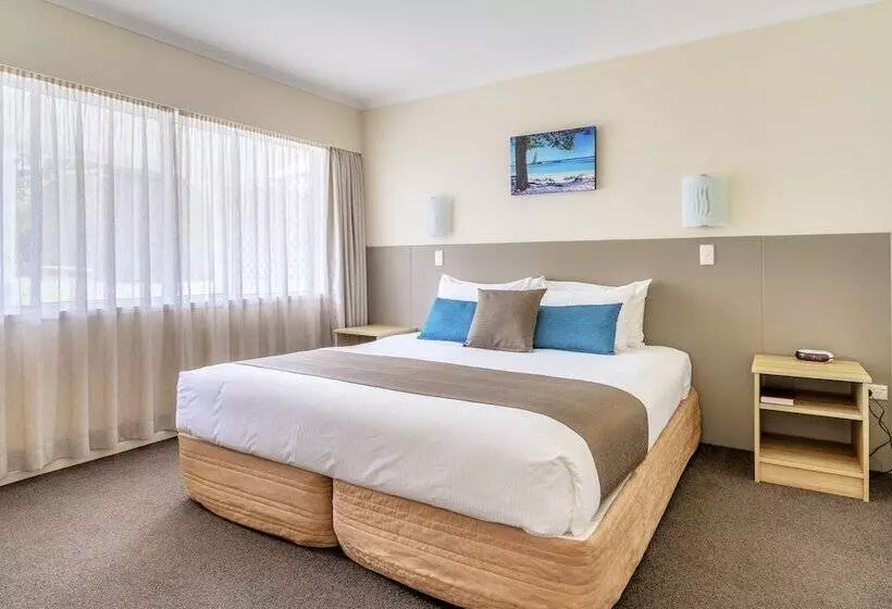 هتل Aloha Apartments