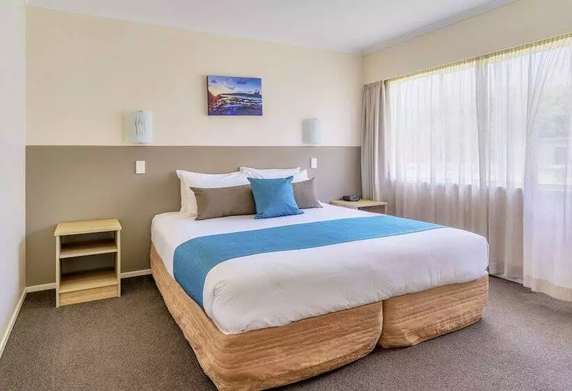 هتل Aloha Apartments