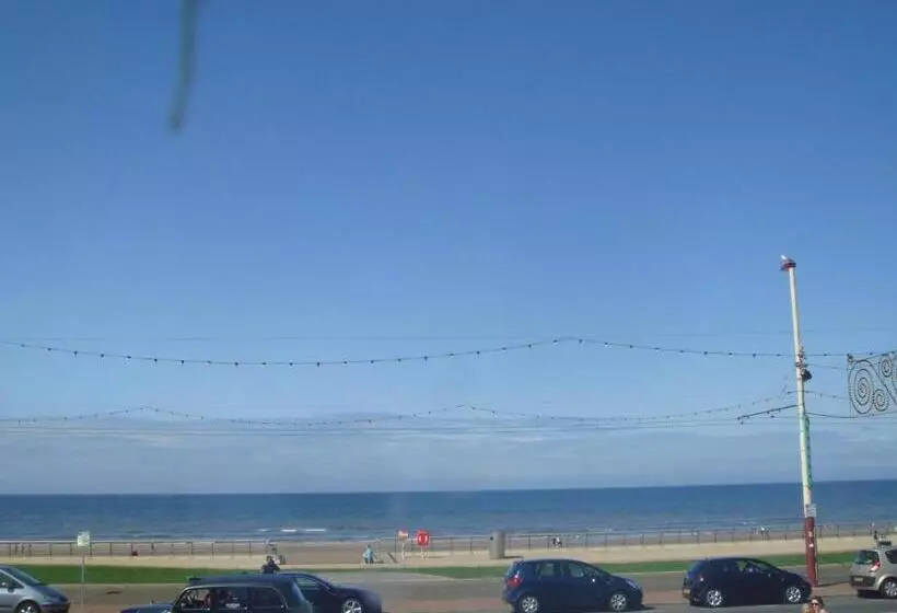 Отель Athol Blackpool