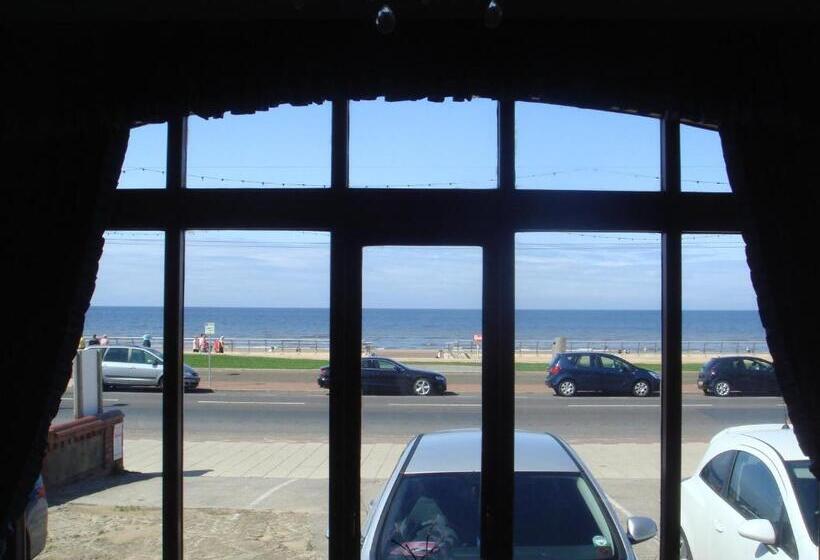 בית מלון כפרי Athol Blackpool