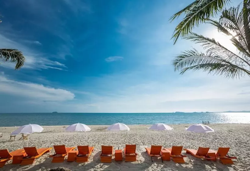 ホテル Bandara On Sea, Rayong