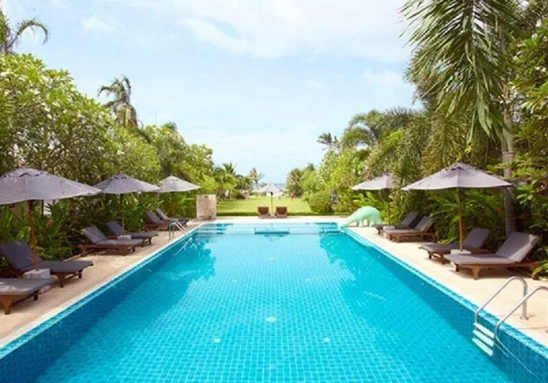 ホテル Bandara On Sea, Rayong