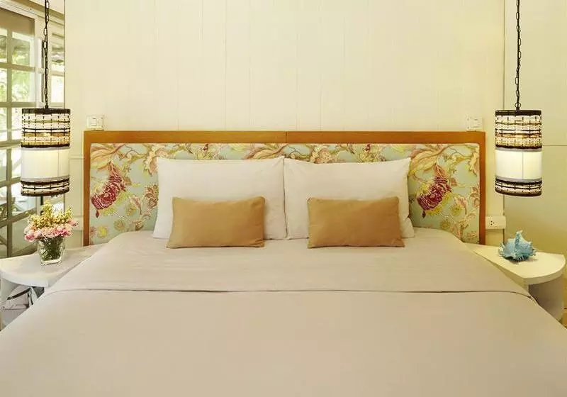 ホテル Bandara On Sea, Rayong