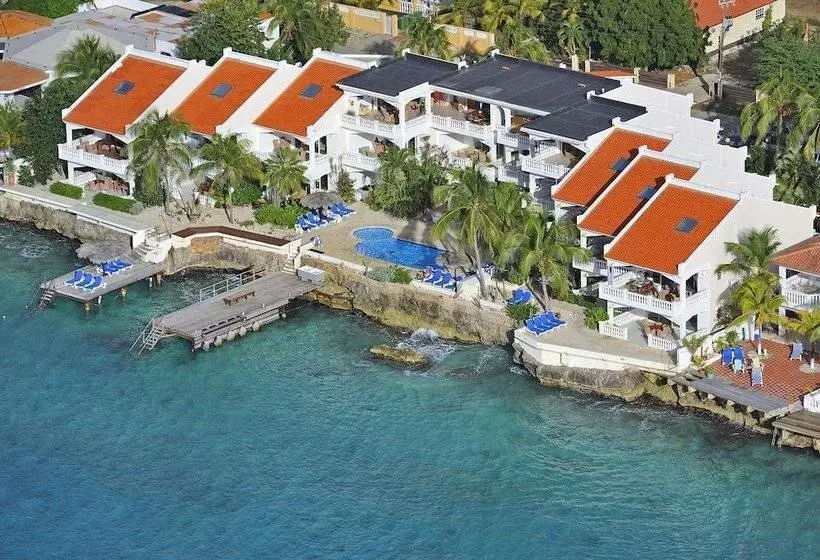 هتل Belmar Oceanfront Apartments