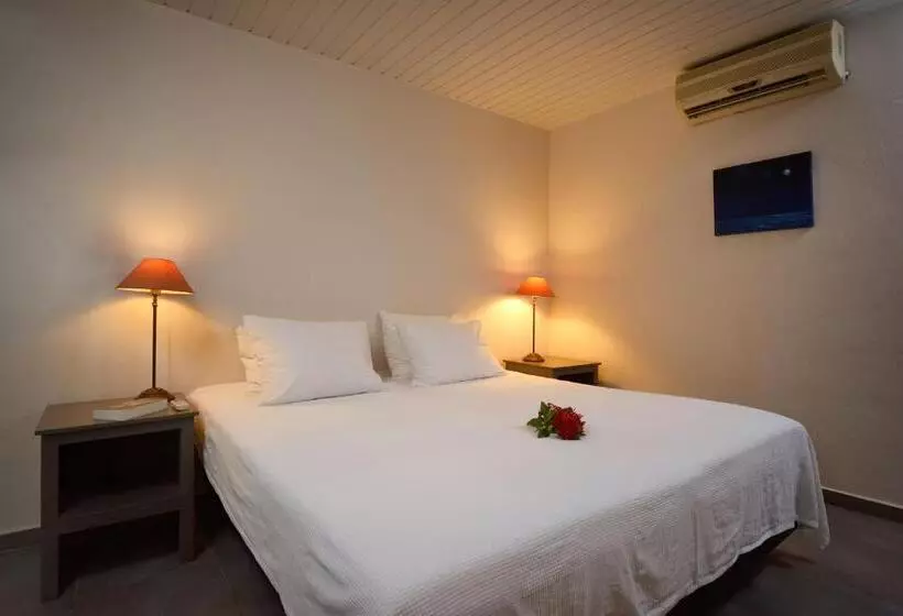 هتل Belmar Oceanfront Apartments