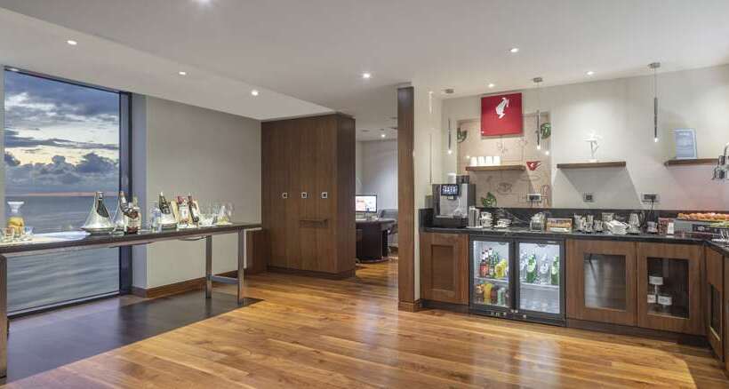 هتل Hilton Batumi