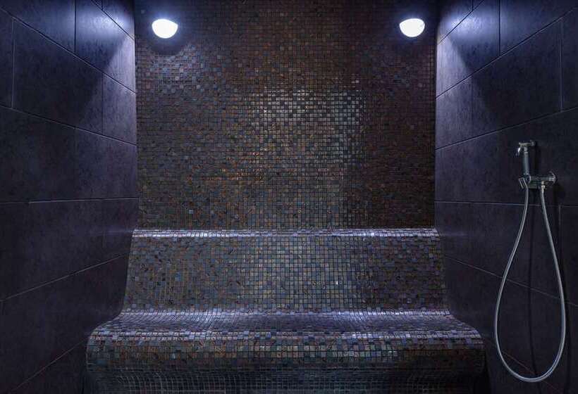 هتل Hilton Batumi