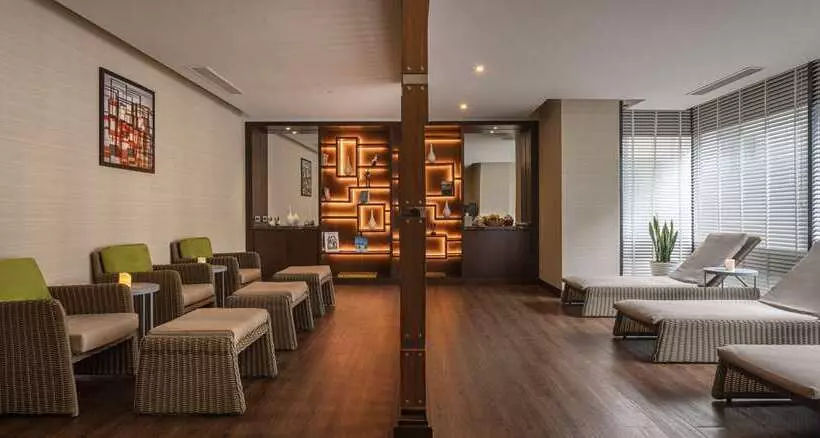 هتل Hilton Batumi