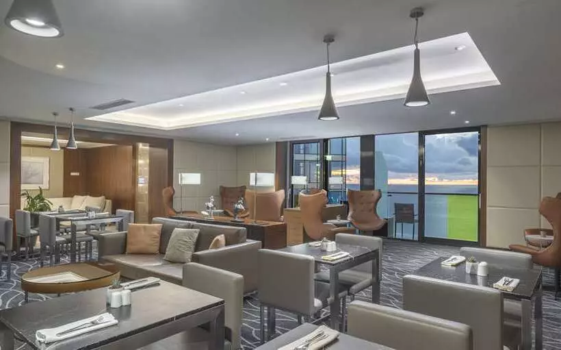 هتل Hilton Batumi