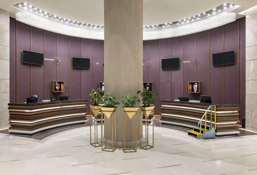 هتل Hilton Batumi