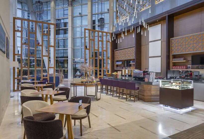 هتل Hilton Batumi