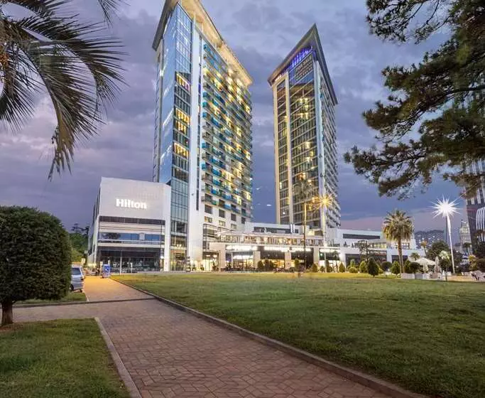هتل Hilton Batumi
