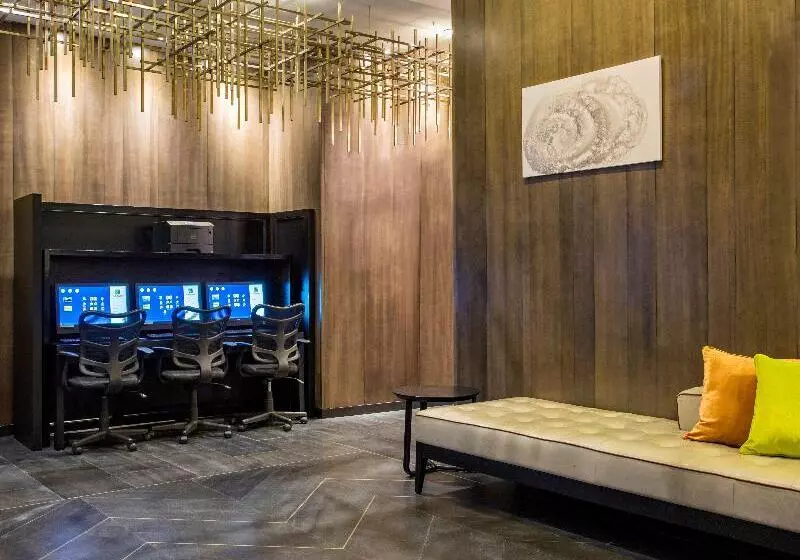 هتل Holiday Inn Manhattan Financial District, An Ihg