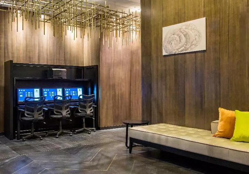 هتل Holiday Inn Manhattan Financial District, An Ihg