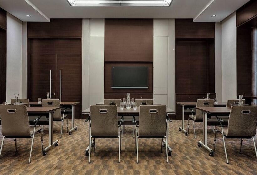 هتل Le Méridien City Centre Bahrain