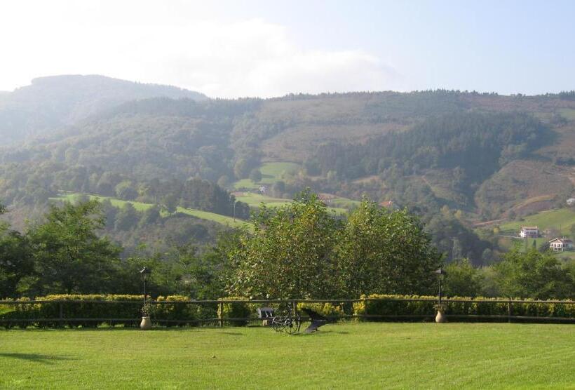 בית מלון כפרי Les Jardins De Bakea