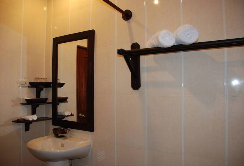 هتل Luang Prabang Legend